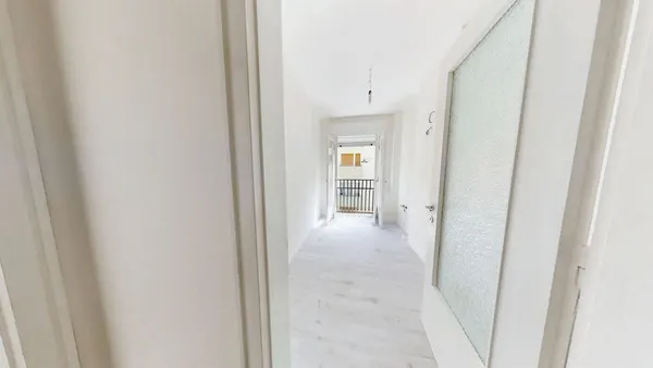Pied-à-terre ristrutturato con balcone