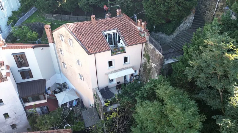 San Giusto — Zweizimmerwohnung mit privater Terrasse