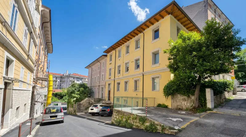Split-Level Top-Floor Apartment on Via Denza
