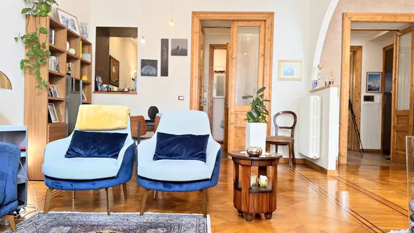 Appartamento di 134 mq in piazza Virgilio Giotti