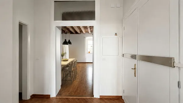 Via Roma — 114 m² in palazzo del 1830, consegnato a nuovo